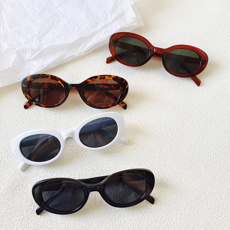 Vintage Small Oval Sunglasses  - огляд і ціна Designer Sunglasses