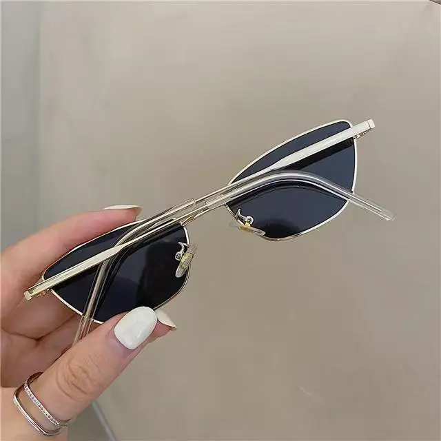 Vintage Small Frame Shades Cat - огляд і ціна Designer Sunglasses
